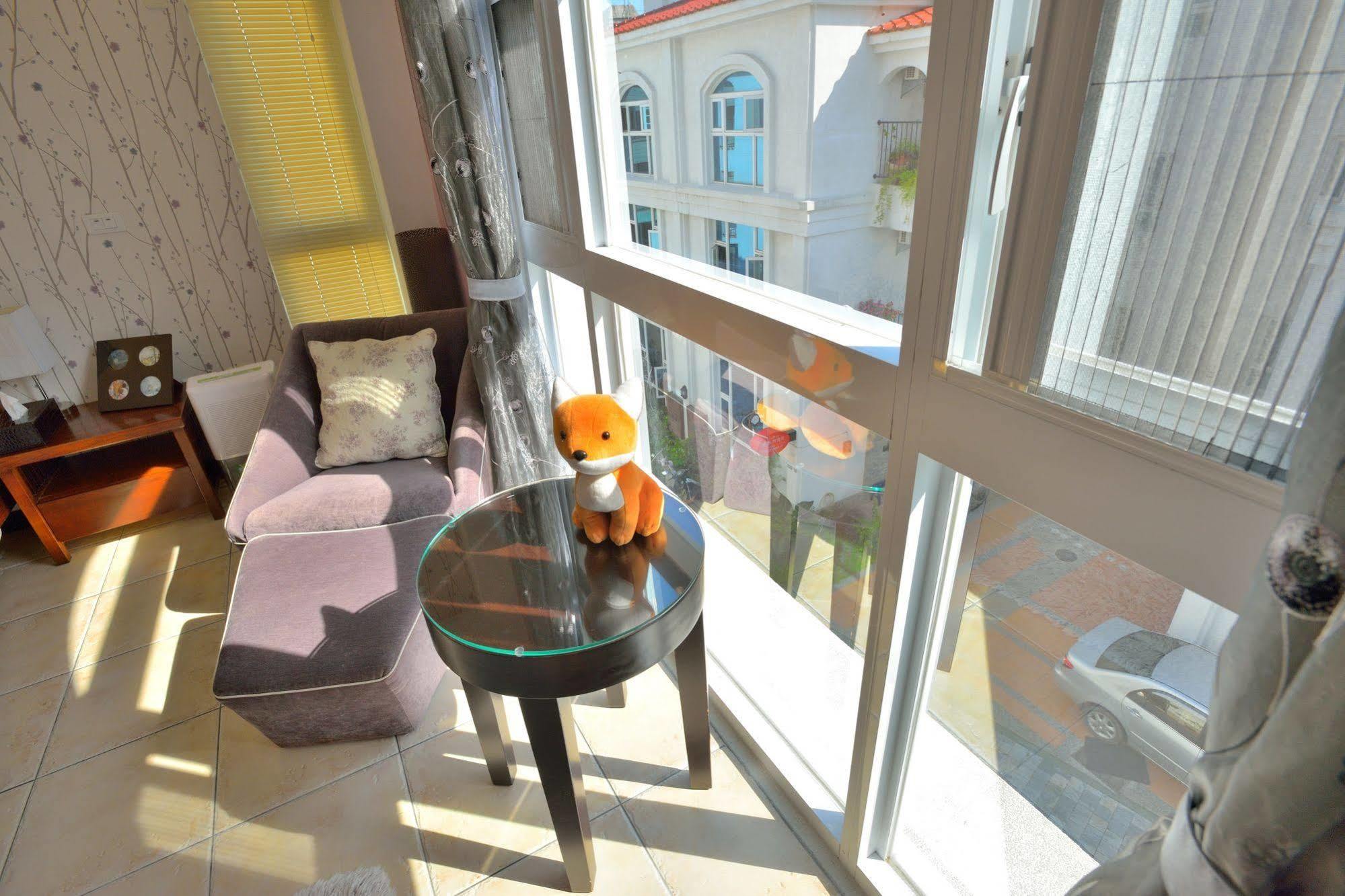 White Cotton Candy Homestay Hualien City Exterior photo